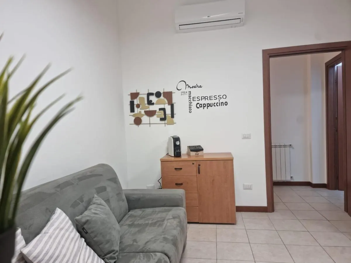 Laura Four Apartment Messina